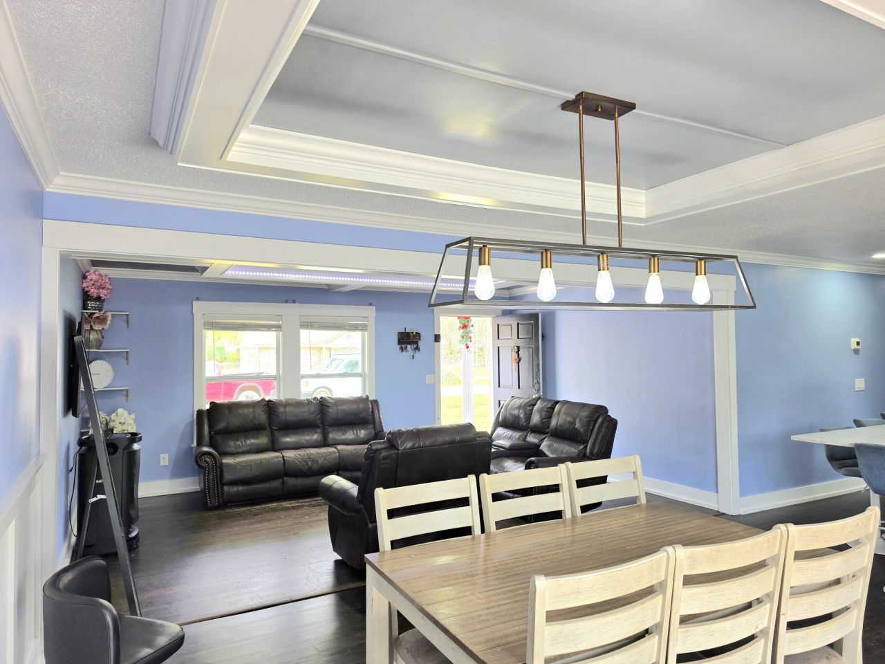 209 Janice Street Photo 6