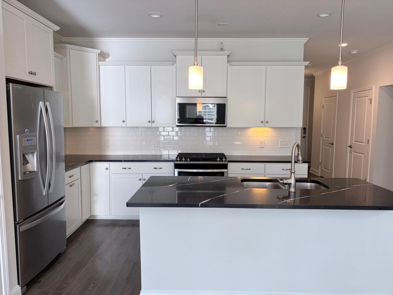 2330 Watchtower Lane Photo 4