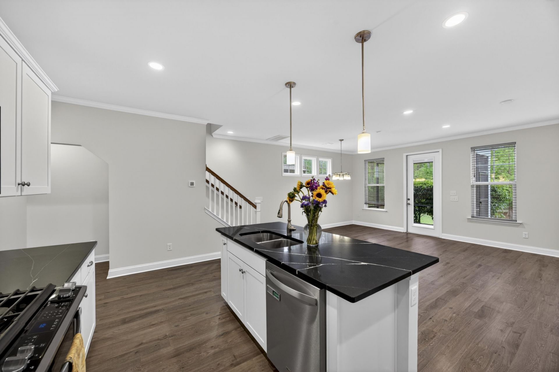 2330 Watchtower Lane Photo 6