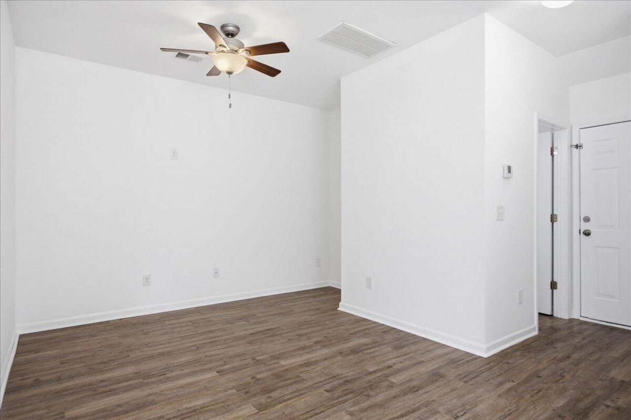 159 Dream Street Photo 13