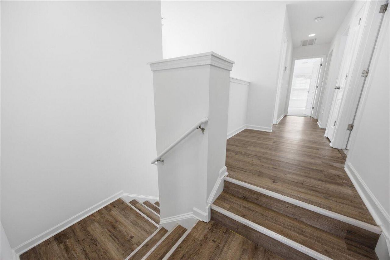 159 Dream Street Photo 16