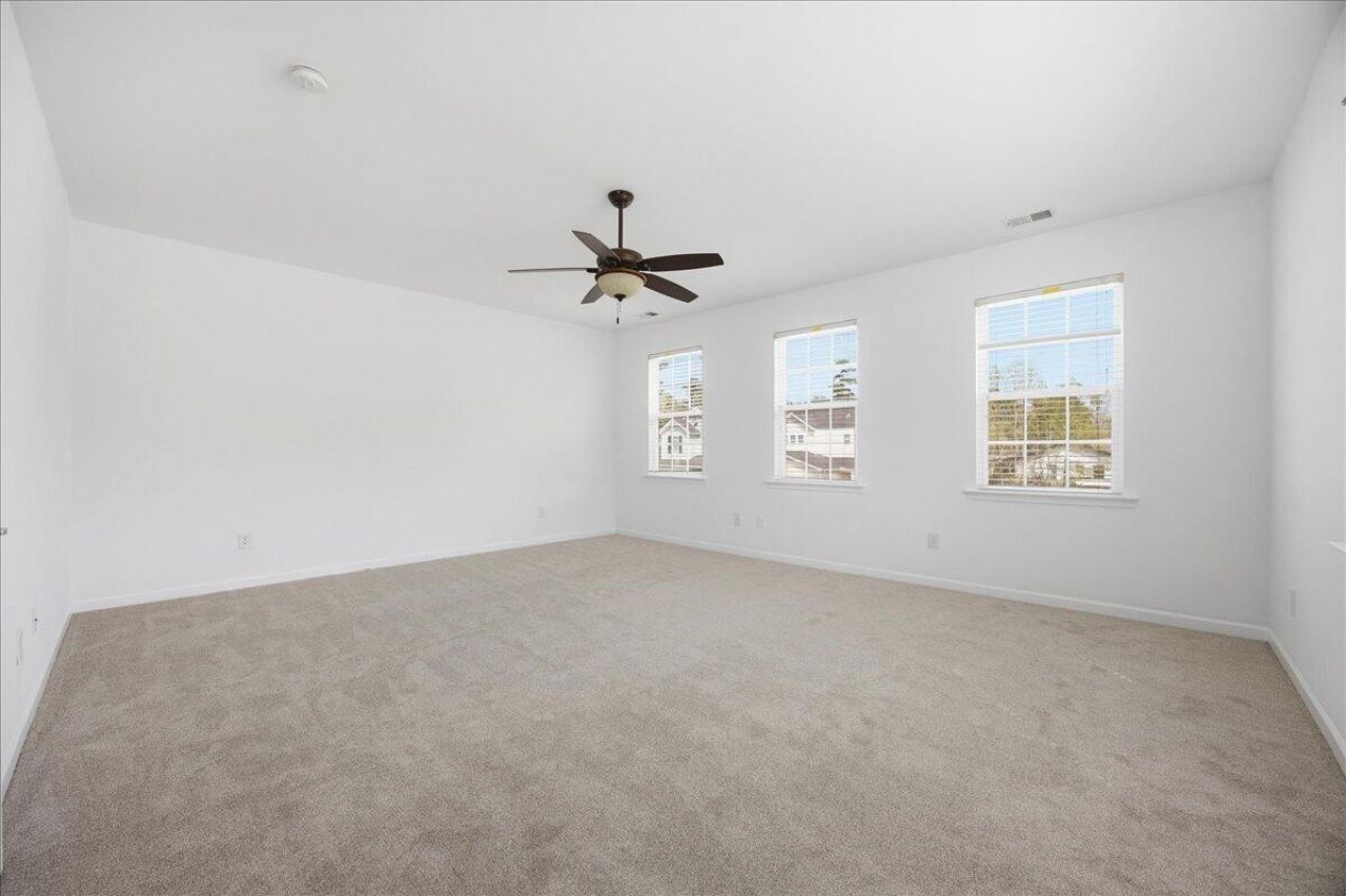 159 Dream Street Photo 24