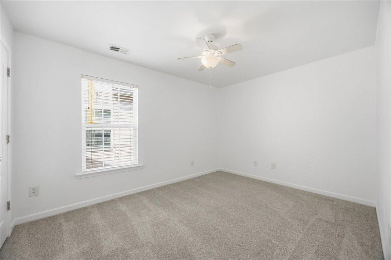 159 Dream Street Photo 29