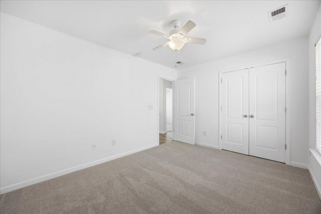 159 Dream Street Photo 30