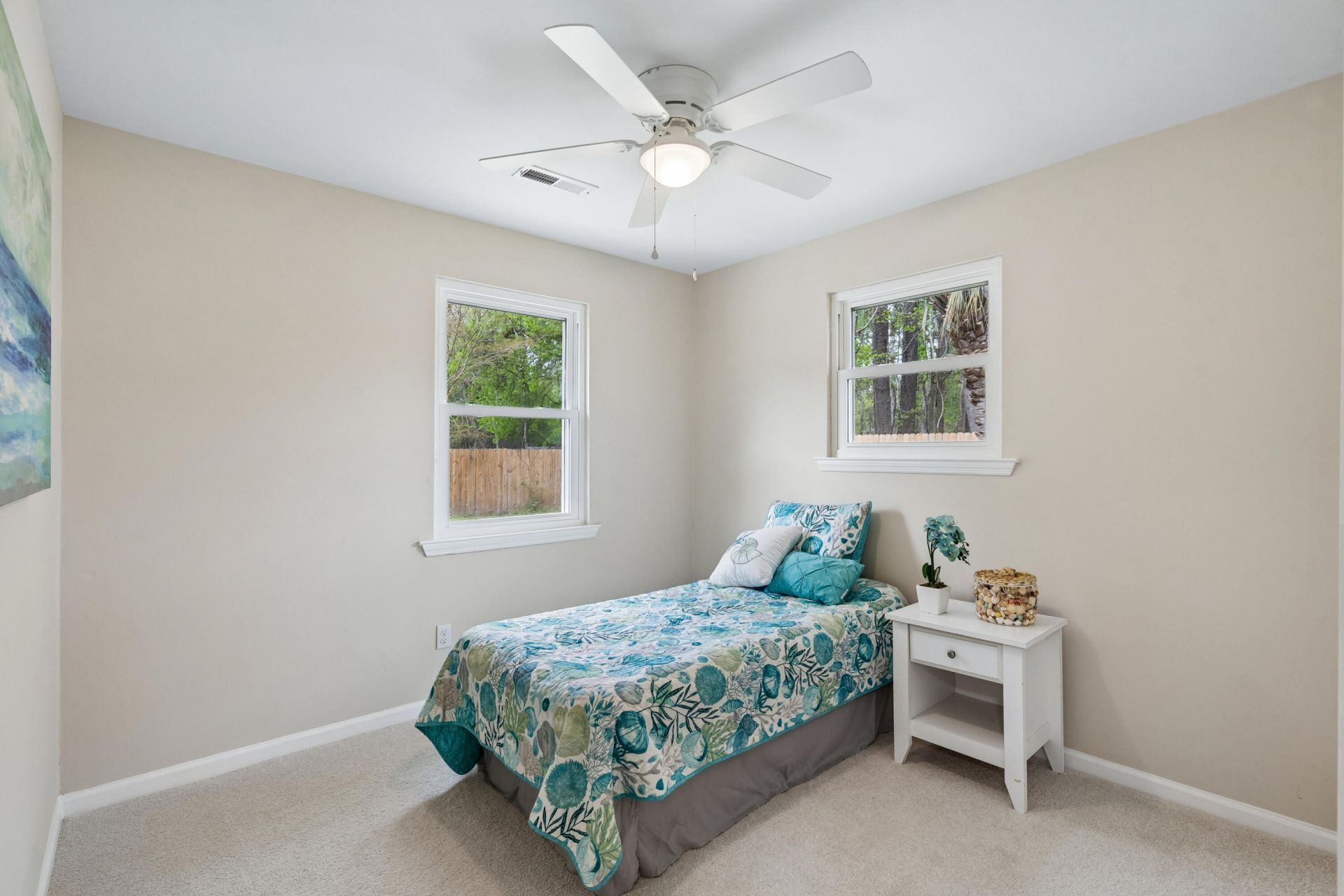 230 Smythe Drive Photo 17