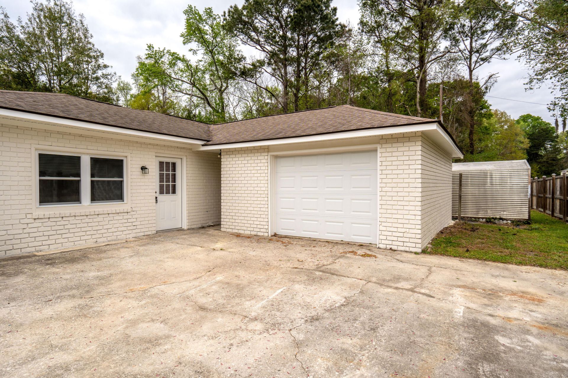 230 Smythe Drive Photo 22