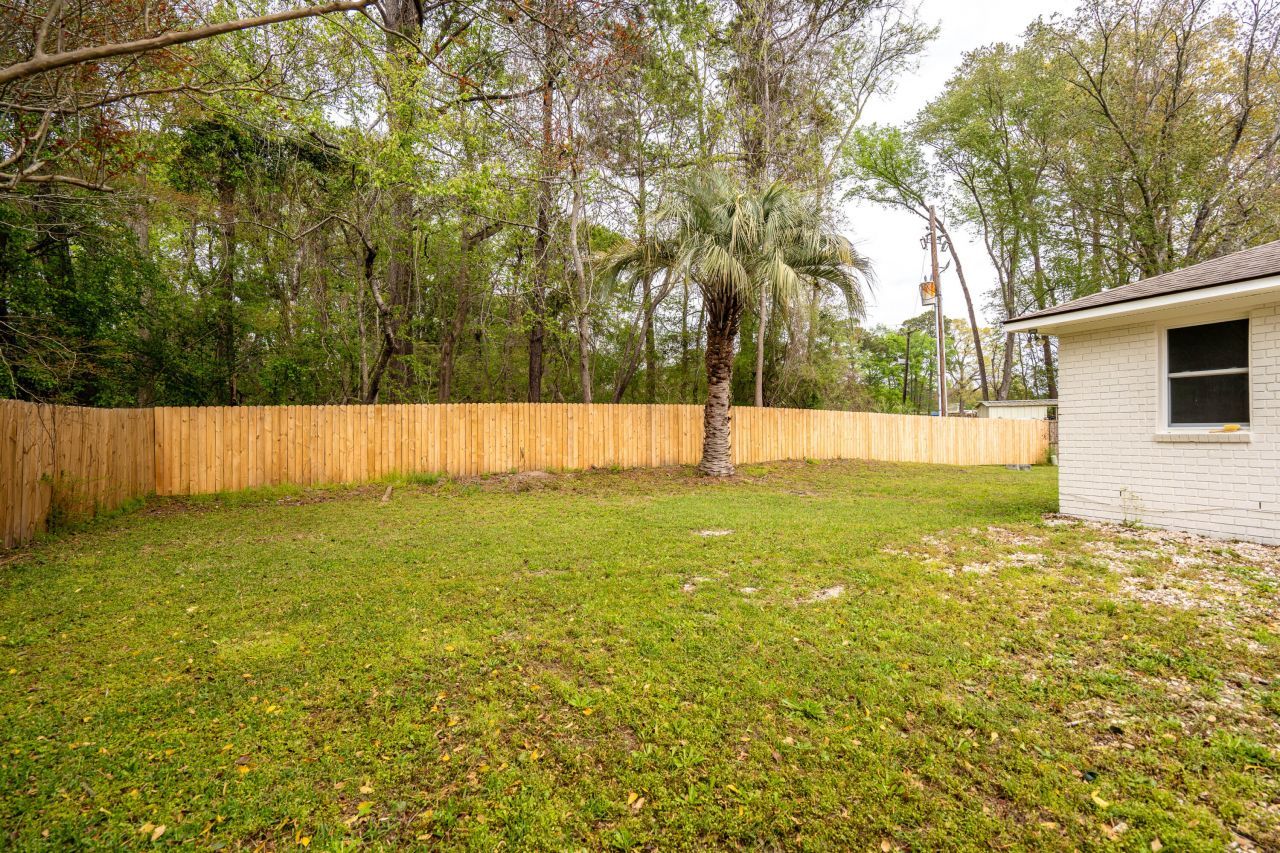 230 Smythe Drive Photo 37