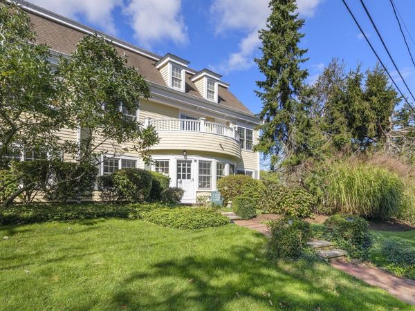 601 Route 28 , Unit APT 108, Harwich Port, MA 02646