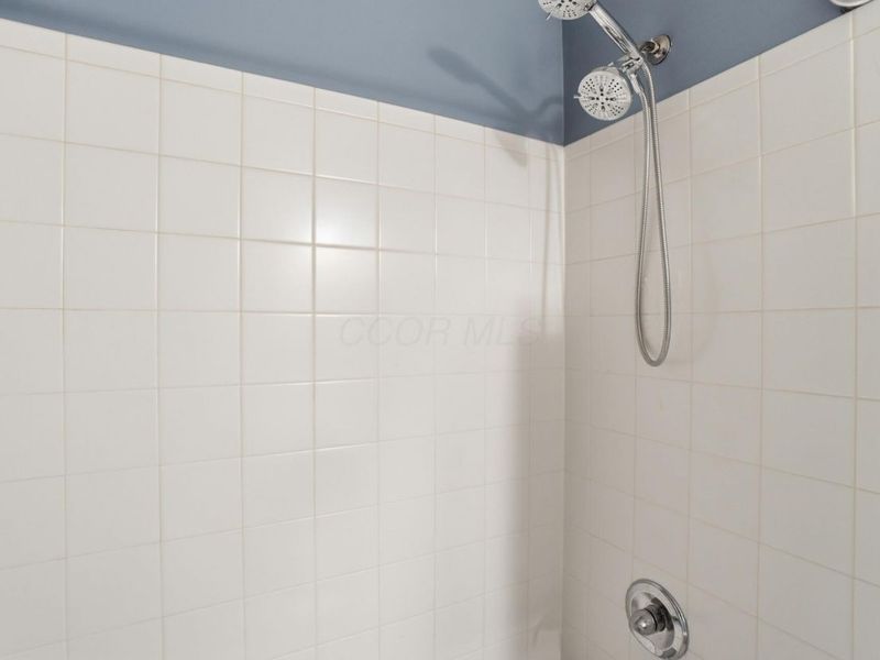 4322 Archway Court , Grove City, OH 43123 Photo 32