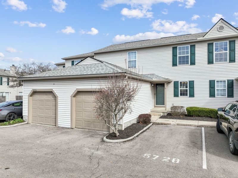 5728 Snow Drive, Hilliard, OH 43026 Photo 2