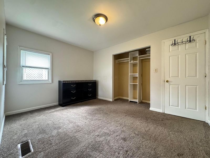 935 Duke Road , Columbus, OH 43213 Photo 21