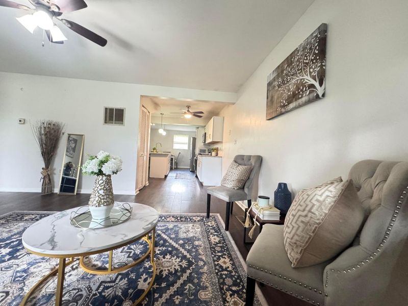 935 Duke Road , Columbus, OH 43213 Photo 9