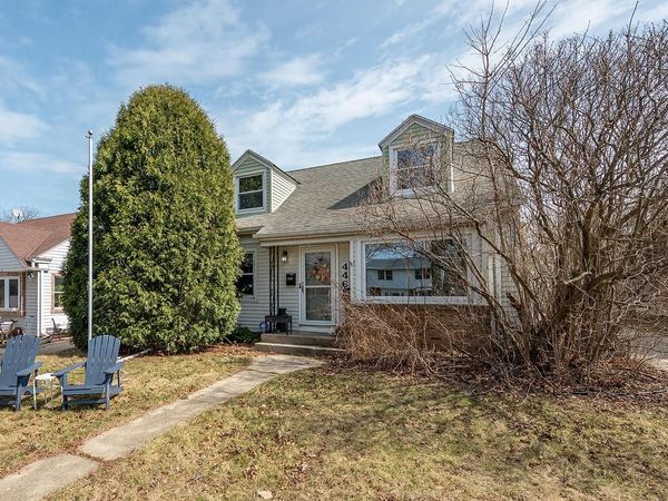 4462 S Lake DRIVE, Cudahy, WI 53110