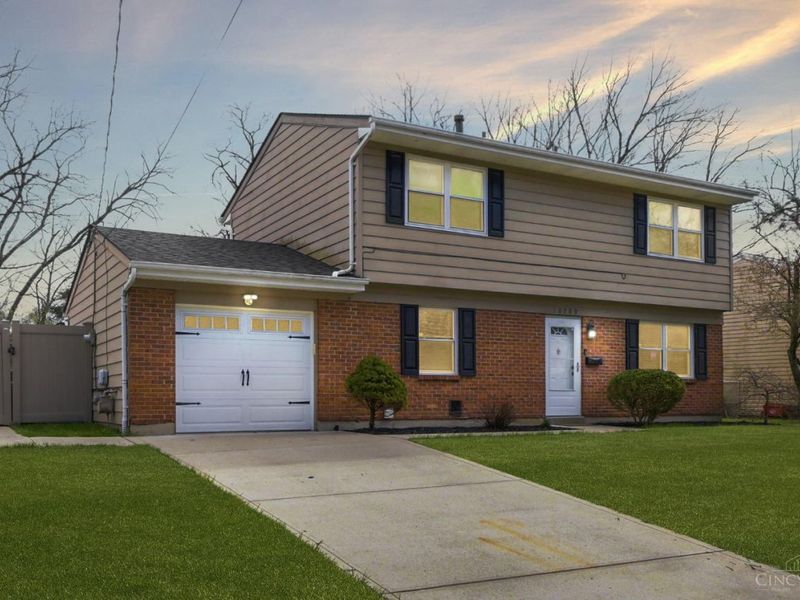 10280 Dewhill Lane, Cincinnati, OH 45251 Photo 1