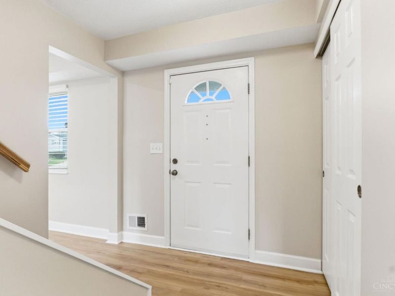 10280 Dewhill Lane, Cincinnati, OH 45251 Photo 12