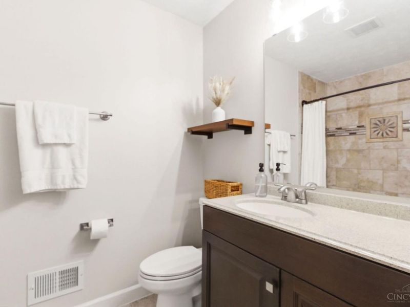 10280 Dewhill Lane, Cincinnati, OH 45251 Photo 23