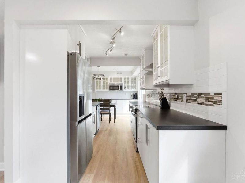 10280 Dewhill Lane, Cincinnati, OH 45251 Photo 5