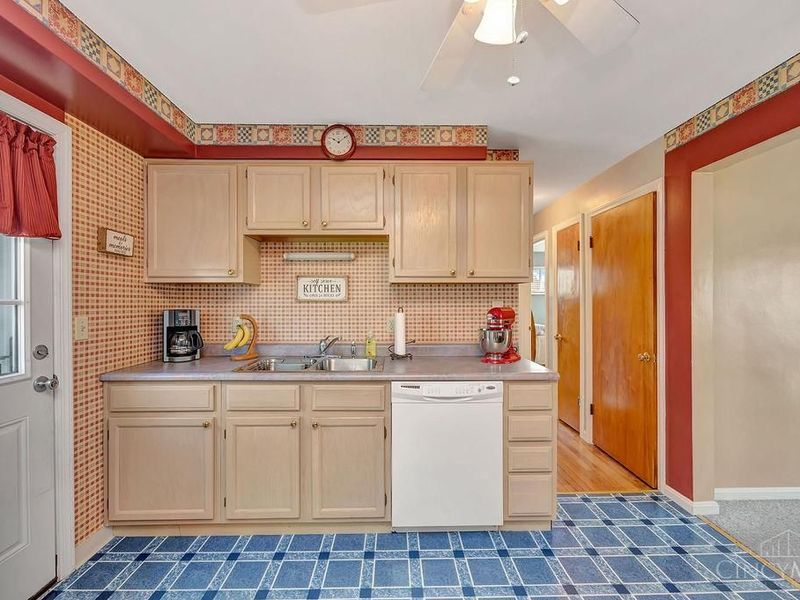 3252 Floridale Lane, Cincinnati, OH 45239 Photo 17