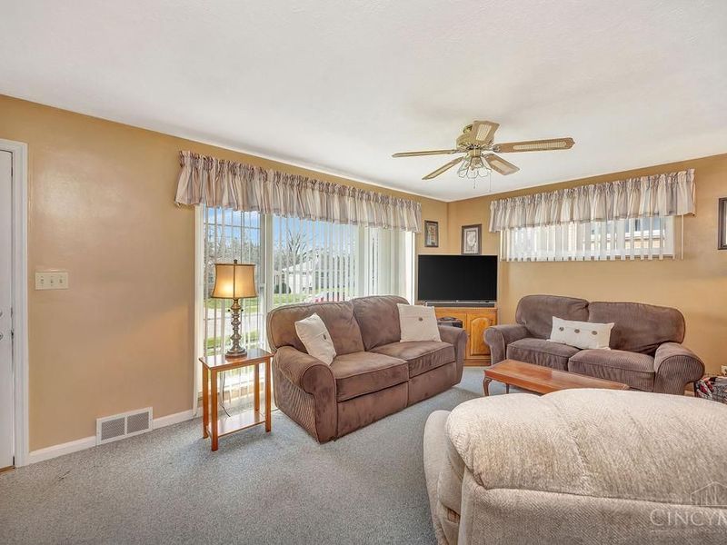 3252 Floridale Lane, Cincinnati, OH 45239 Photo 8