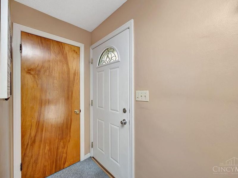 3252 Floridale Lane, Cincinnati, OH 45239 Photo 9