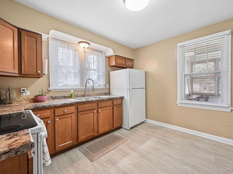 305 N Sycamore Street, Harrison, OH 45030 Photo 12