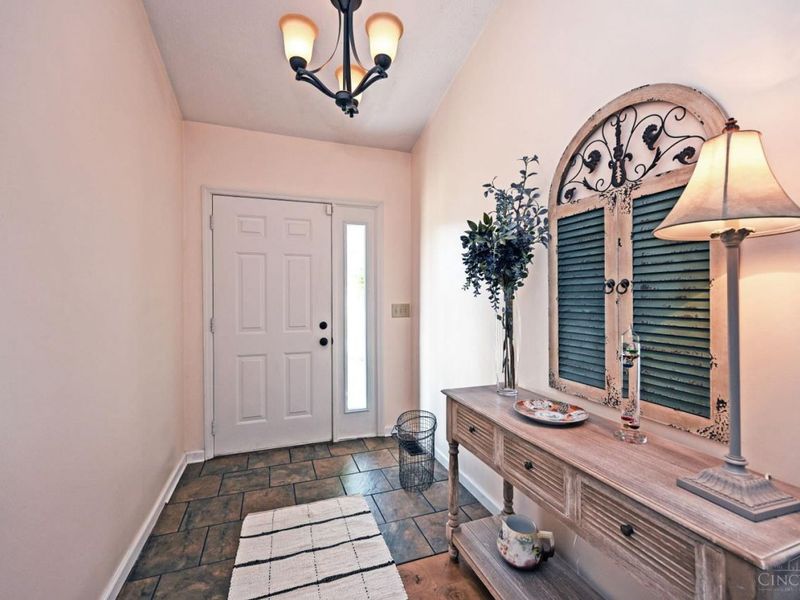 590 Rentz Place, Delhi Twp, OH 45238 Photo 3