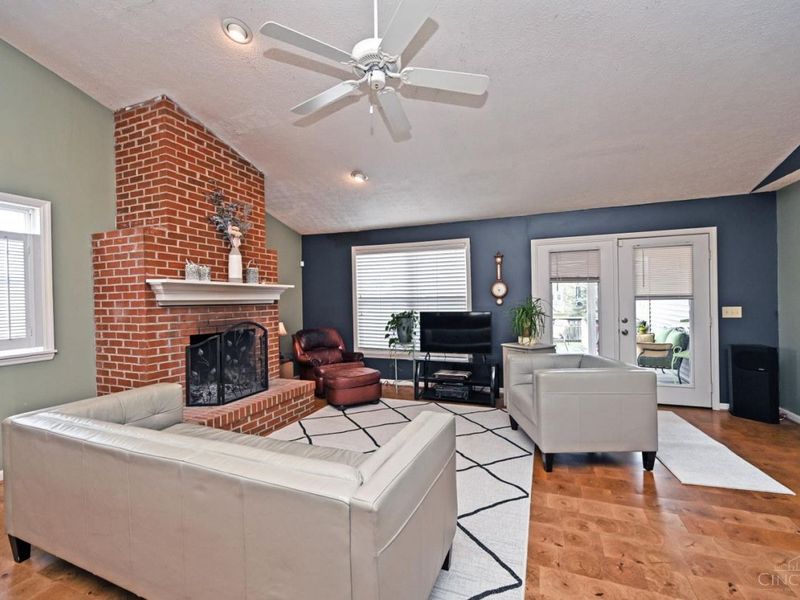 590 Rentz Place, Delhi Twp, OH 45238 Photo 4