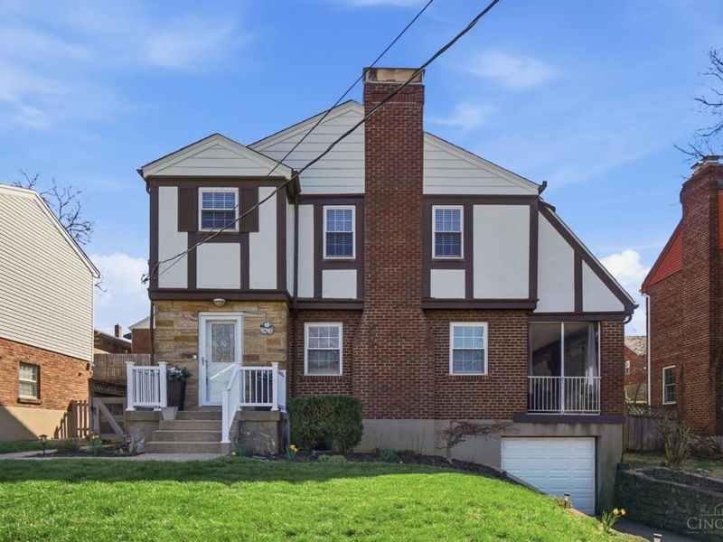 4240 Dartmouth Drive, Cincinnati, OH 45217 Photo 1