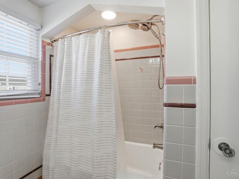 4240 Dartmouth Drive, Cincinnati, OH 45217 Photo 23