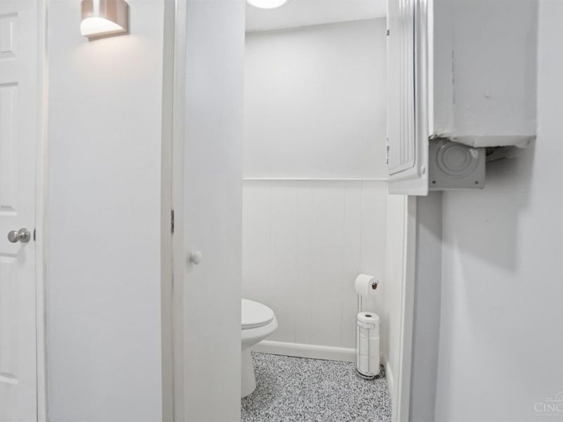 4240 Dartmouth Drive, Cincinnati, OH 45217 Photo 32