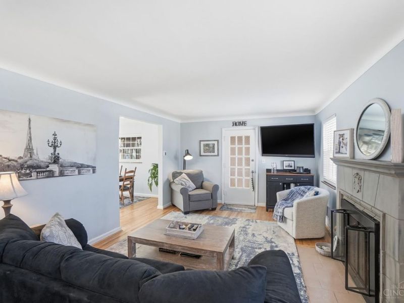 4240 Dartmouth Drive, Cincinnati, OH 45217 Photo 6