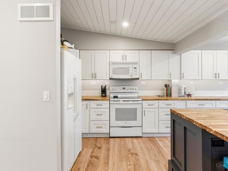 4206 Edinburgh Drive, Union Twp, OH 45245 Photo 18