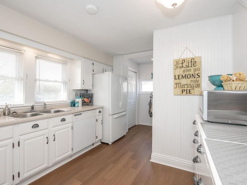 4824 Fairview Avenue, Cincinnati, OH 45242 Photo 28