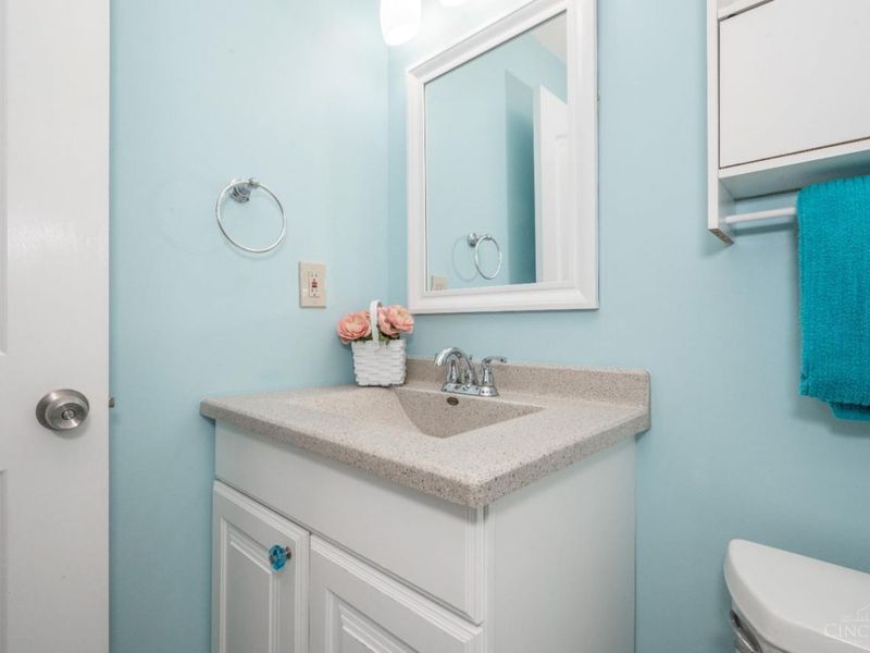 4824 Fairview Avenue, Cincinnati, OH 45242 Photo 38