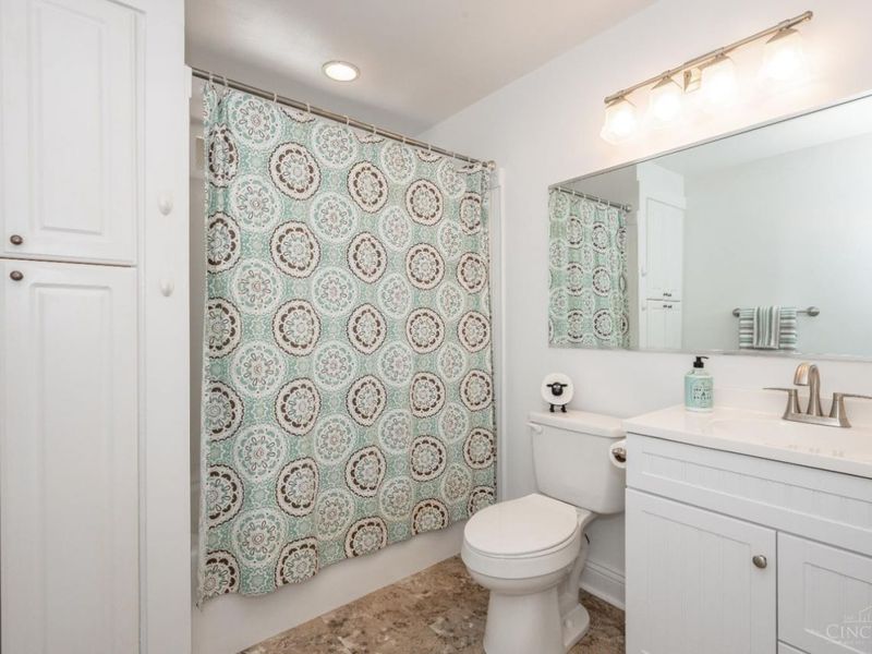 4824 Fairview Avenue, Cincinnati, OH 45242 Photo 39