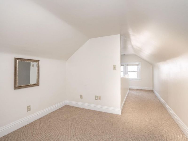 4824 Fairview Avenue, Cincinnati, OH 45242 Photo 46