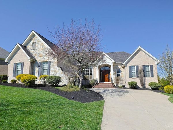 10263 Ryans Way, Blue Ash, OH 45241