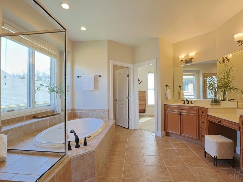 10263 Ryans Way, Blue Ash, OH 45241 Photo 29