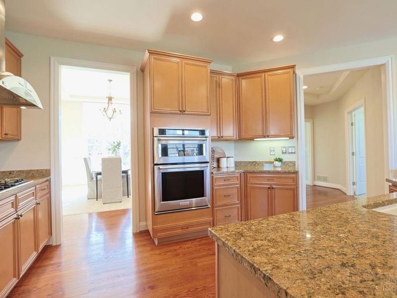 10263 Ryans Way, Blue Ash, OH 45241 Photo 34