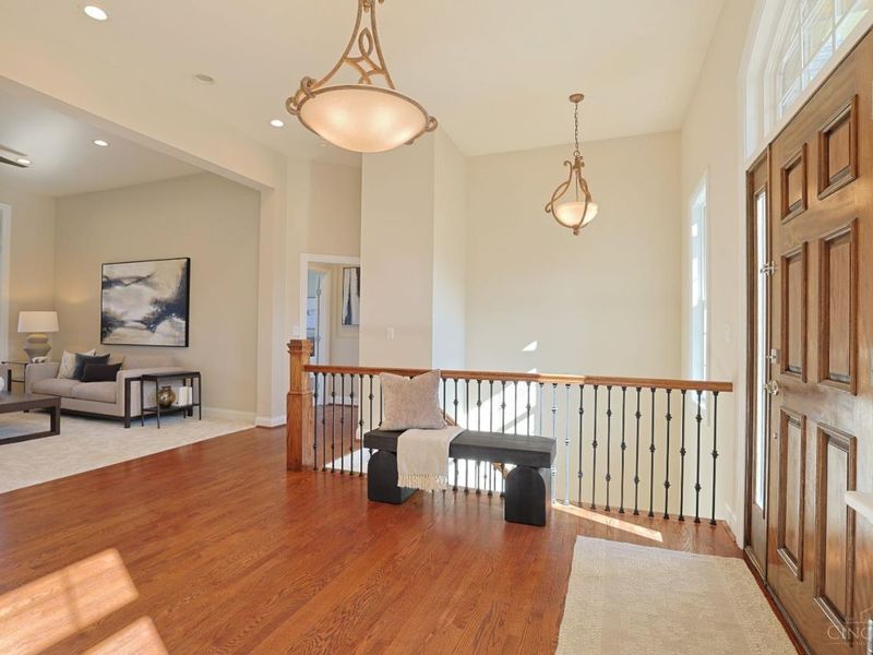 10263 Ryans Way, Blue Ash, OH 45241 Photo 5