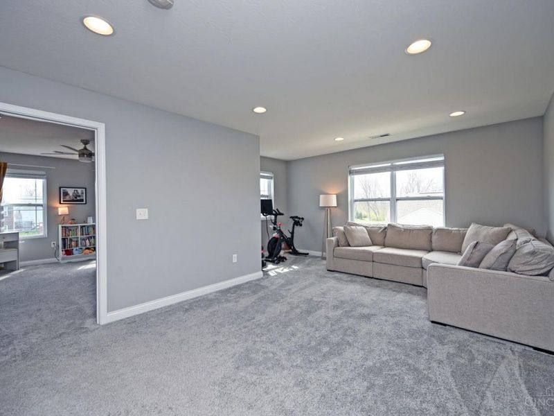 1296 Autumn Run Drive, Hamilton Twp, OH 45039 Photo 33