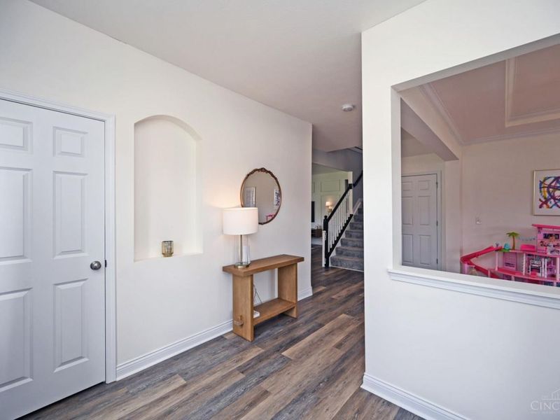 1296 Autumn Run Drive, Hamilton Twp, OH 45039 Photo 9