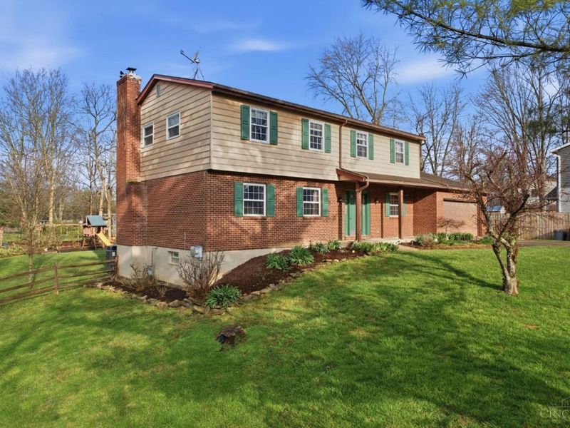 5667 crooked tree Lane, Miami Twp, OH 45150 Photo 3