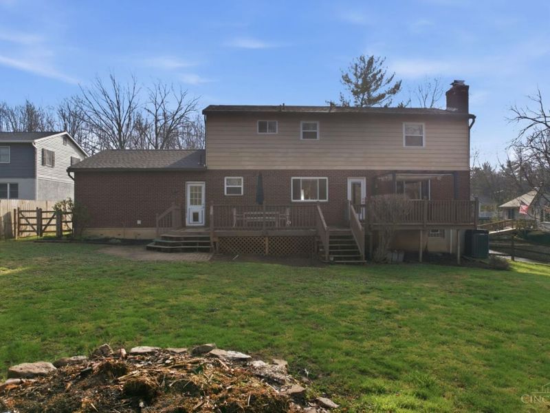 5667 crooked tree Lane, Miami Twp, OH 45150 Photo 5