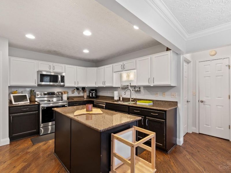 7177 Welbeck Drive, Hamilton Twp, OH 45039 Photo 4