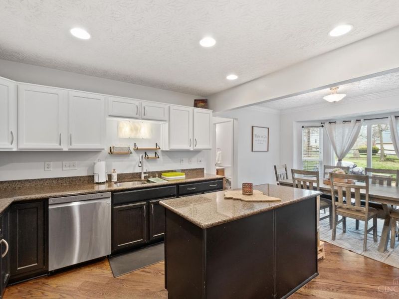 7177 Welbeck Drive, Hamilton Twp, OH 45039 Photo 7