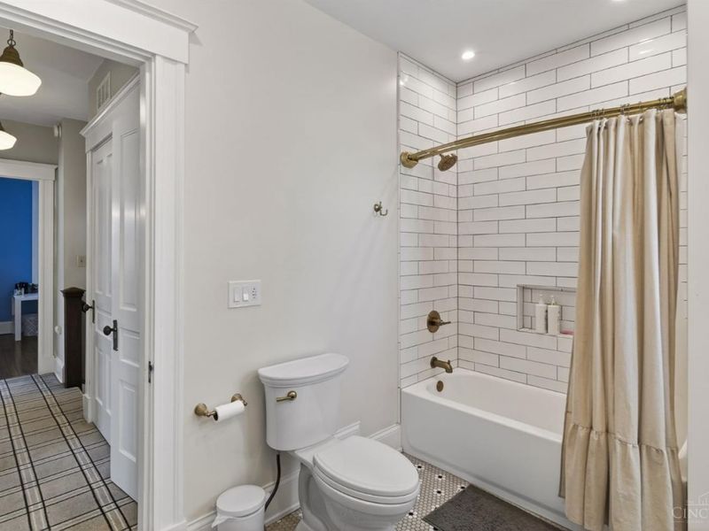 3570 Monteith Avenue, Cincinnati, OH 45208 Photo 40