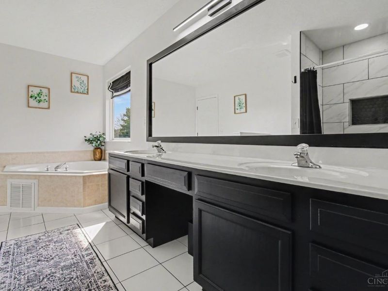 6054 bluffs, Liberty Township, OH 45044 Photo 24