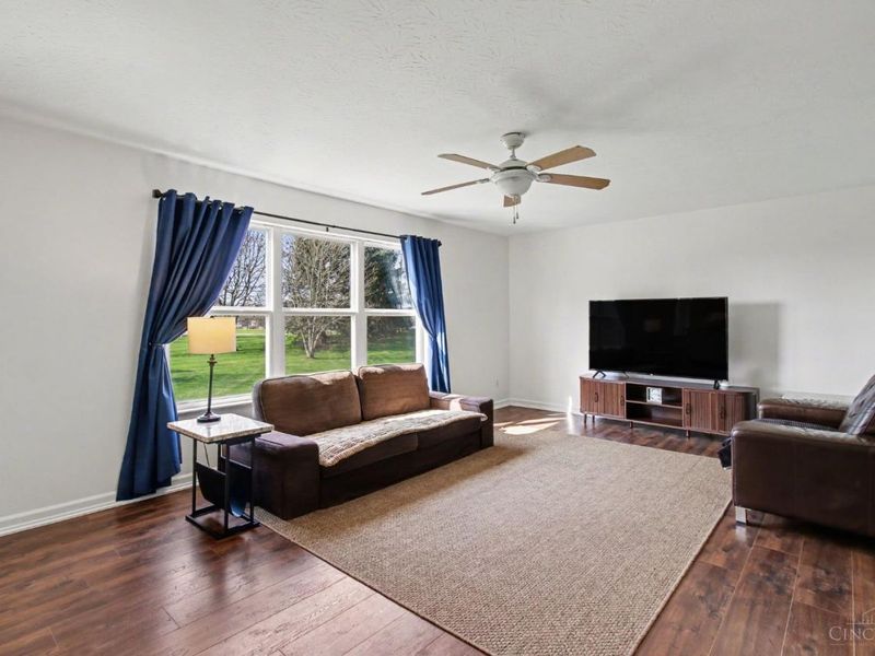 6054 bluffs, Liberty Township, OH 45044 Photo 8