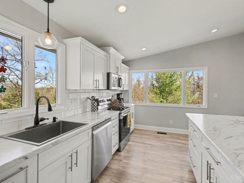 6594 Springdale Road, Colerain Township, OH 45247 Photo 10